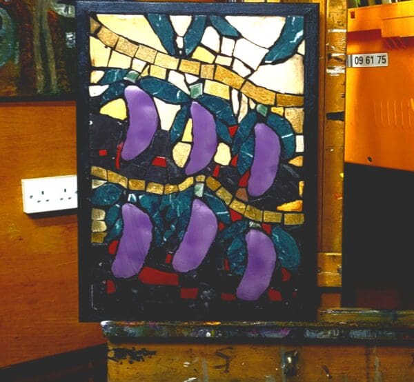 MOSAIC Hanging purple fruits